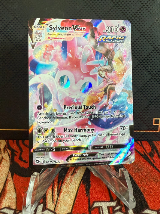 Sylveon VMAX